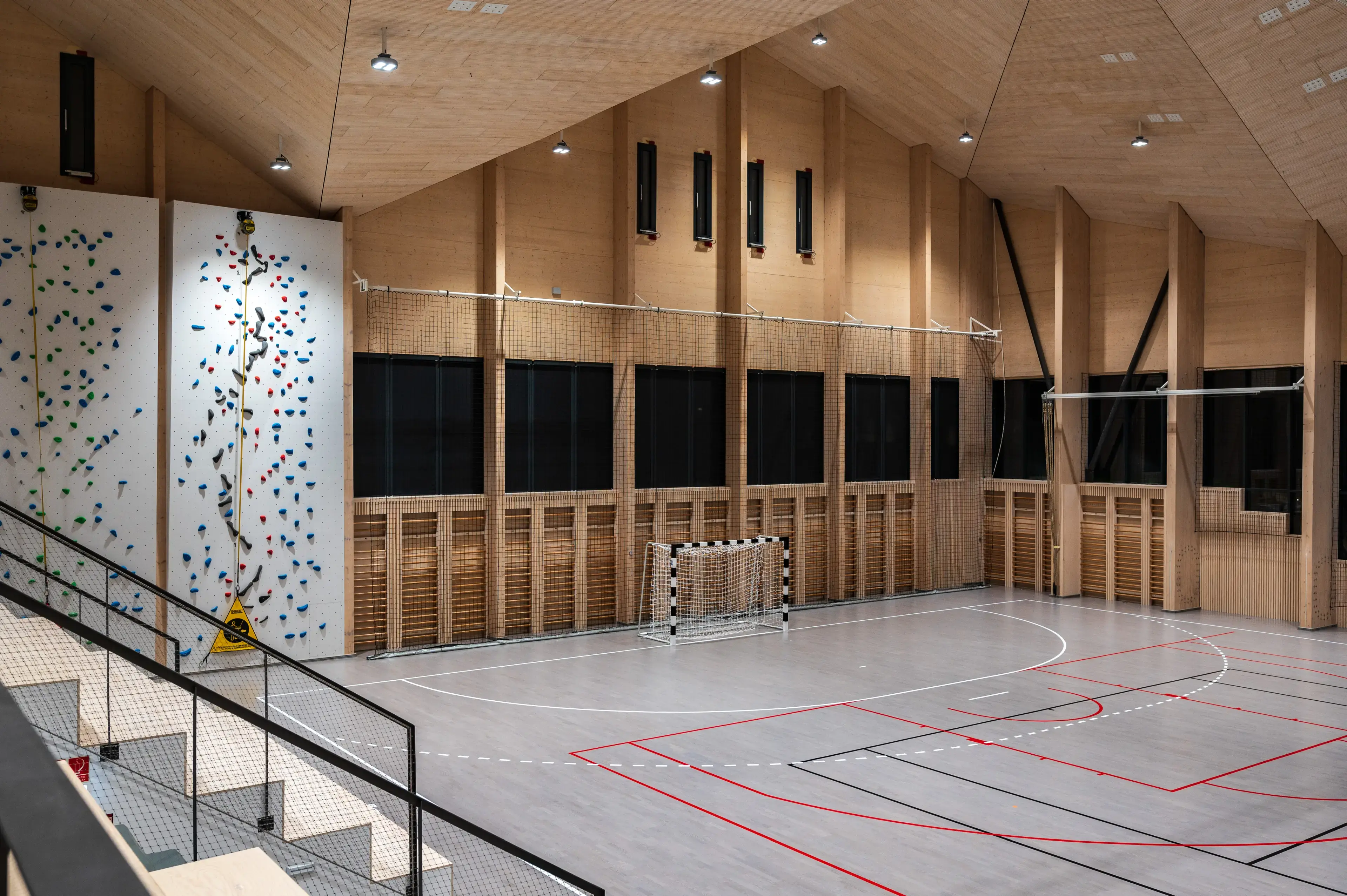 Sportcsarnok – 10